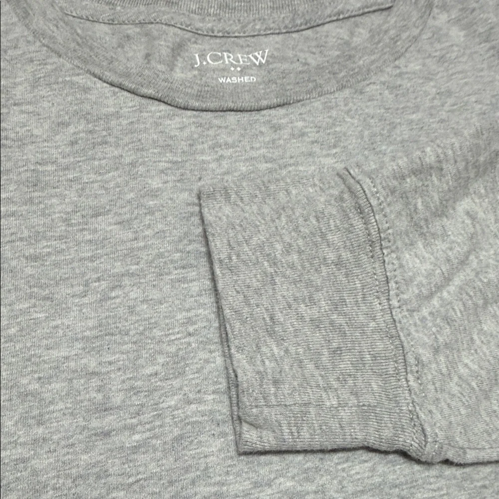 J. Crew Washed Men's Heather Gray Long Sleeve Crew Neck Tee, Size Medium.